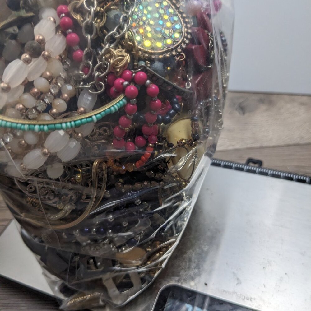 Jewelry Lot 4+ lbs 1149 Wearable Sellable Mystery Lot Free Shipping - Picture 3 of 7